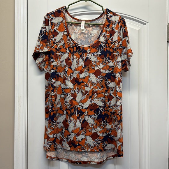 LuLaRoe Lot of 2 Classic t with orange and blue patterns size XL - Picture 5 of 6